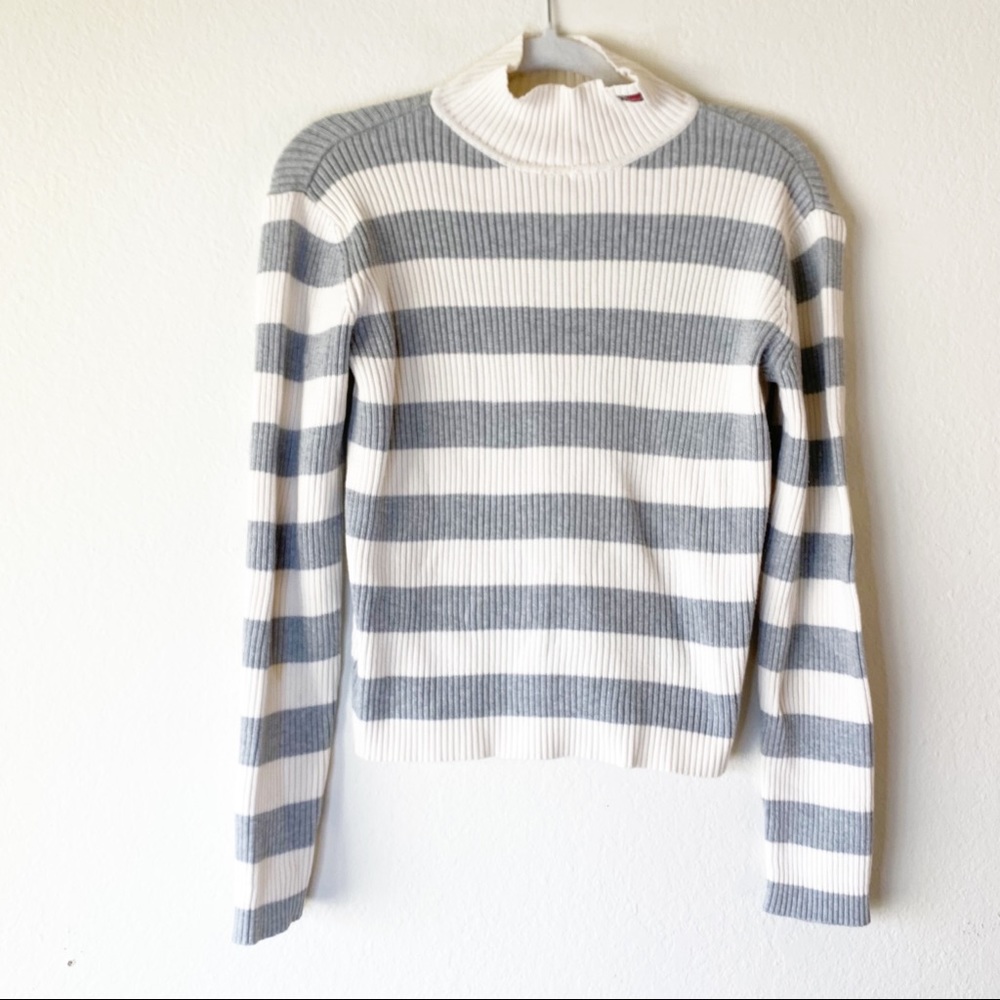 🦋3/$30 VTG 90s Ribbed Mockneck Sweater Top
